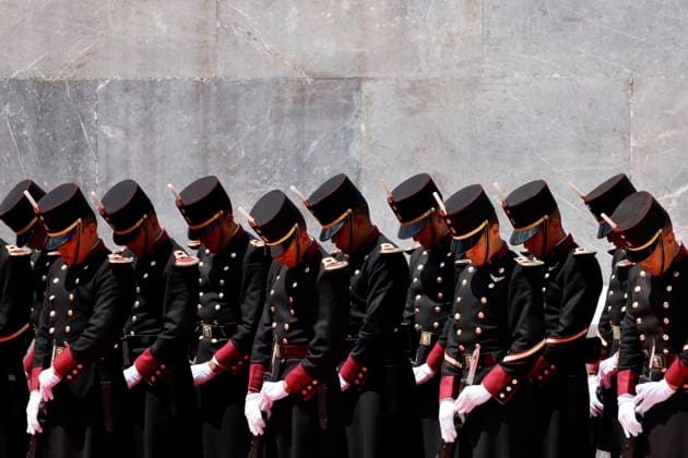 Cadets of MexicoÃ¢â‚¬â ¢s Heroic Naval School during the commemorative ceremony for the 178th anniversary of the NioÂ±os Heroes of Chapultepec at the Altar of the Fatherland in the Castillo de Chapultepec. on September 13, 2025 in Mexico City, Mexico. Mexico City Mexico - ZUMAe321 20250913_zia_e321_036 Copyright: xLuisxBarronx