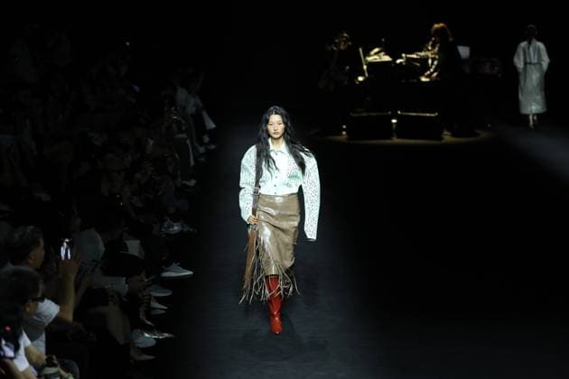 BEIJING, CHINA - SEPTEMBER 14: A model walks the runway at the CHNNYU & ZAKER collection by designers Chen Yu and Koji Udo on day 10 of China Fashion Week AW25 Collection at 798Â·751 PARK on September 14, 2025 in Beijing, China.  Copyright: xChinaxNewsxServicex 111590828375