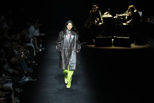 BEIJING, CHINA - SEPTEMBER 14: A model walks the runway at the CHNNYU & ZAKER collection by designers Chen Yu and Koji Udo on day 10 of China Fashion Week AW25 Collection at 798Â·751 PARK on September 14, 2025 in Beijing, China.  Copyright: xChinaxNewsxServicex 111590828336