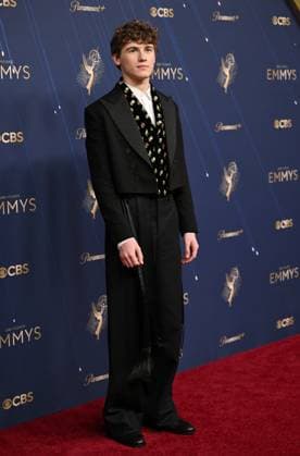 Sam Nivola arrives for the 77th annual Primetime Emmy Awards at the Peacock Theater in Los Angeles on Sunday, September 14, 2025.  LAP2025091418 CHISxCHEW