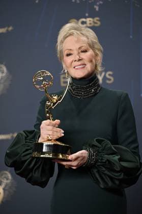 Jean Smart holds the Emmy for Outstanding Lead Actress in a Comedy Series for Hacks, backstage during the 77th annual Primetime Emmy Awards at the Peacock Theater in Los Angeles on Sunday, September 14, 2025.  LAP20250914190 CHISxCHEW