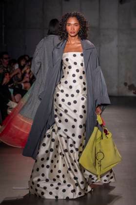 Bach Mai - Runway - Spring 2026, New York Fashion Week, USA - 14 Sep 2025 A model walks the runway for the Bach Mai fashion show during the Spring 2026 New York Fashion Week at Genesis House in New York City. New York United States Copyright: xRonxAdarx xSOPAxImagesx _radar_mai_20250914_21074