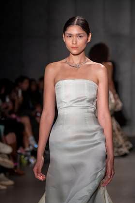 Bach Mai - Runway - Spring 2026, New York Fashion Week, USA - 14 Sep 2025 A model walks the runway for the Bach Mai fashion show during the Spring 2026 New York Fashion Week at Genesis House in New York City. New York United States Copyright: xRonxAdarx xSOPAxImagesx _radar_mai_20250914_21127
