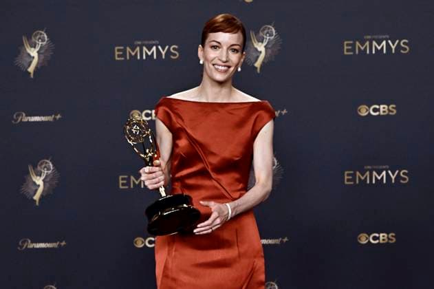 Britt Lower mit dem Emmy für die besten Hauptdarstellerin in der Drama-Serie Severance beim Preisträger-Photocall der 77. Primetime Emmy Awards 2025 im Peacock Theater. Los Angeles, 14.09.2025