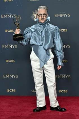 Alan Cumming mit dem Emmy für das beste Reality Competition Programm The Traitors beim Preisträger-Photocall der 77. Primetime Emmy Awards 2025 im Peacock Theater. Los Angeles, 14.09.2025