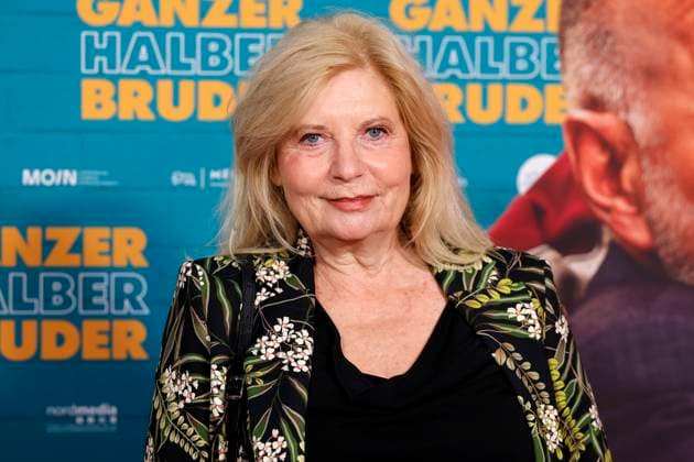 Schauspielerin Sabine Poste bei der Premiere des Kinofilms Ganzer Halber Bruder im Cinedom Köln. Köln, 15.09.2025 NRW Deutschland Copyright: xChristophxHardtx