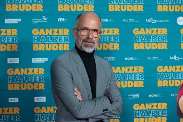 Christoph Maria HERBST, Schauspieler, Roter Teppich, Red Carpet Show, Ankunft, arrival, Filmpremiere GANZER HALBER BRUDER am 15.09.2025 im Cinedom-Kino in Koeln,