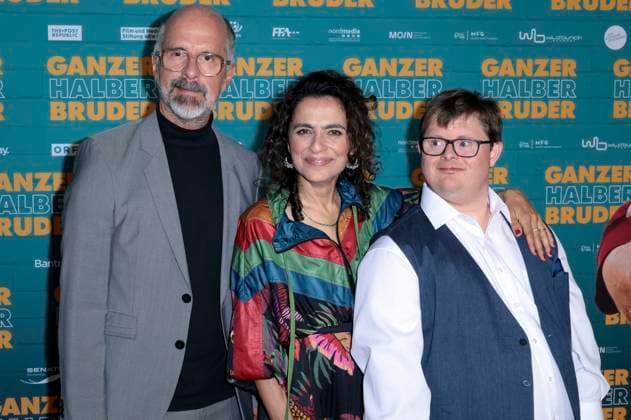 Christoph Maria Herbst, Sesede Terziyan und Nico Randel bei der Premiere des Kinofilms Ganzer halber Bruder im Cinedom. Köln, 15.09.2025