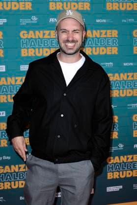 Dominik Porschen bei der Premiere des Kinofilms Ganzer halber Bruder im Cinedom. Köln, 15.09.2025