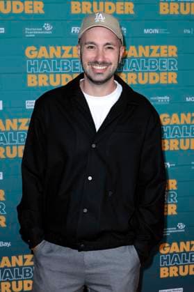 Dominik Porschen bei der Premiere des Kinofilms Ganzer halber Bruder im Cinedom. Köln, 15.09.2025