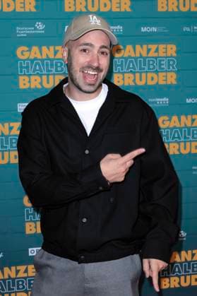 Dominik Porschen bei der Premiere des Kinofilms Ganzer halber Bruder im Cinedom. Köln, 15.09.2025