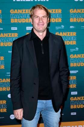 Enno Kalisch bei der Premiere des Kinofilms Ganzer halber Bruder im Cinedom. Köln, 15.09.2025