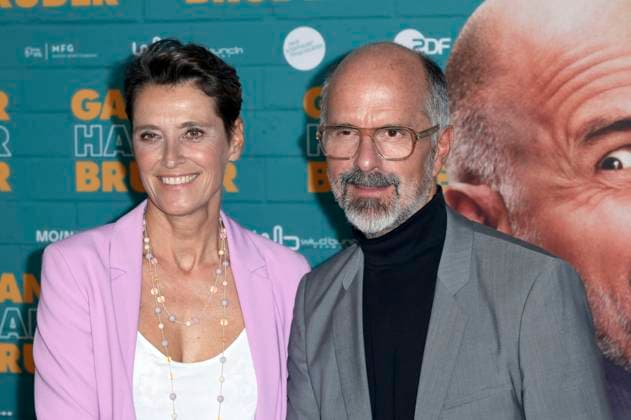 Christoph Maria Herbst mit Ehefrau Gattin Gisi Herbst bei der Premiere des Kinofilms Ganzer halber Bruder im Cinedom. Köln, 15.09.2025