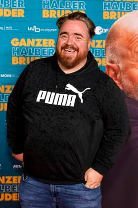 Schauspieler Tristan Seith bei der Premiere des Kinofilms Ganzer Halber Bruder im Cinedom Köln. Köln, 15.09.2025 NRW Deutschland Copyright: xChristophxHardtx