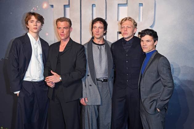 Yoran Leicher, David Schütter, Laurence Rupp, Leonard Kunz, Sebastian Urzendowsky bei der Weltpremiere des Amazon MGM Studios Film DER TIGER im Kino in der Kulturbrauerei in Berlin am 15.09.2025