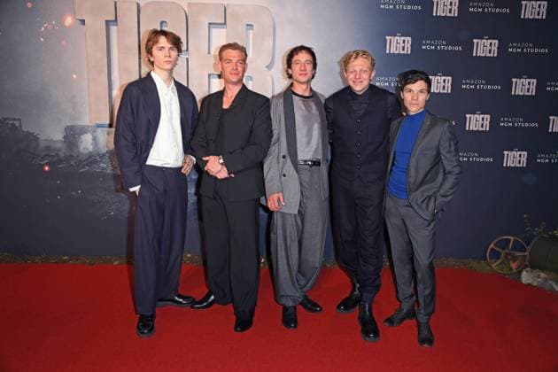Yoran Leicher, David Schütter, Laurence Rupp, Leonard Kunz, Sebastian Urzendowsky bei der Weltpremiere des Amazon MGM Studios Film DER TIGER im Kino in der Kulturbrauerei in Berlin am 15.09.2025