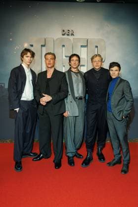 Weltpremiere - Der Tiger - Yoran Leicher, David Schütter, Laurence Rupp, Leonard Kunz und Sebastian Urzendowsky bei der Weltpremiere Der Tiger im Kino in der Kulturbrauerei am 15.09.2025 in Berlin. Copyright: xEventpressxKochanx