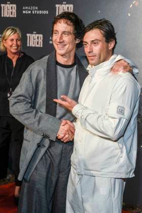 abb Laurence Rupp und Leo Altaras zu Gast auf dem roten Teppich anlaesslich der Welt Premiere des Amazon Films Der Tiger im Kino in der Kulturbrauerei, Berlin am 15.09.2025