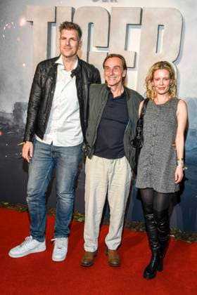abb David Hain, Andre Hennicke und Karolin Oesterling zu Gast auf dem roten Teppich bei der Welt Premiere des Amazon Films Der Tiger im Kino in der Kulturbrauerei, Berlin am 15.09.2025