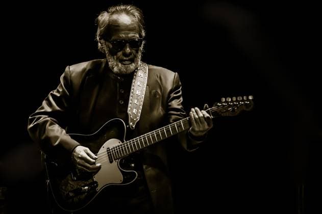 Merle Haggard 1937-2016 American Country Singer April 6, 2016 - File - Country music legend MERLE HAGGARD has died, He turned 79 on Wednesday. Haggard was inducted into the Country Music Hall of Fame in 1994. He was best known for his 1969 song Okie From Muskogee, along with dozens of other No. 1 hits. Pictured: June 26, 2013 - Cincinnati, Ohio, U.S - MERLE HAGGARD entertained a packed house at Taft Theatre in Cincinnati, Ohio Copyright: xJoshuaxN.xTimmermansx