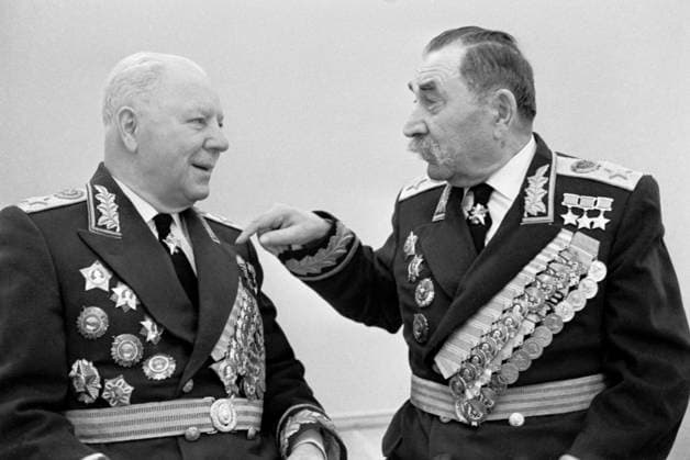 Moscow, USSR. Hero of Socialist Labour, twice Hero of the Soviet Union, Marshal of the Soviet Union Kliment Voroshilov (L) and three times Hero of the Soviet Union, Marshal of the Soviet Union Semyon Budyonny have a conversation after the presentation ceremony in honour of the 50th anniversary of the Soviet Army. Vladimir Savostyanov, Alexei Stuzhin TASS  18450107