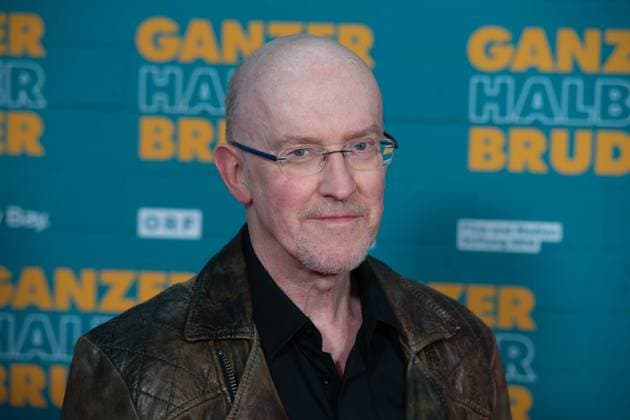 Peter NOTTMEIER, Schauspieler, Roter Teppich, Red Carpet Show, Ankunft, arrival, Filmpremiere GANZER HALBER BRUDER am 15.09.2025 im Cinedom-Kino in Koeln,