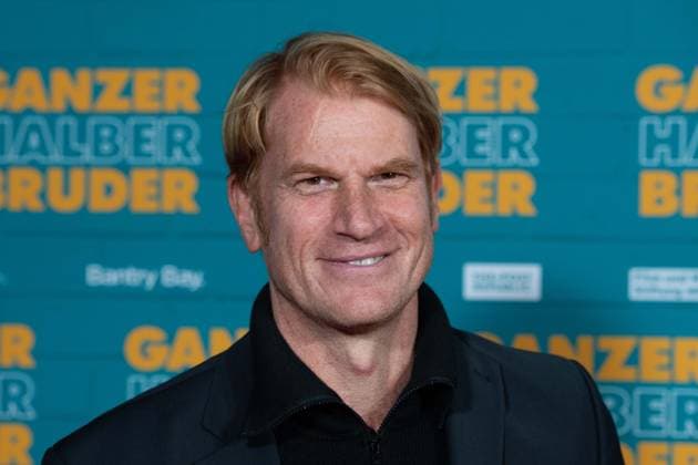 Enno KALISCH, Schauspieler, Roter Teppich, Red Carpet Show, Ankunft, arrival, Filmpremiere GANZER HALBER BRUDER am 15.09.2025 im Cinedom-Kino in Koeln,