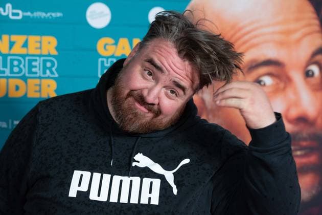 Tristan SEITH, Schauspieler, Roter Teppich, Red Carpet Show, Ankunft, arrival, Filmpremiere GANZER HALBER BRUDER am 15.09.2025 im Cinedom-Kino in Koeln,