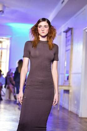Mercedes-Benz Fashion Week in Madrid, Spain - 16 Sept 2025 A model walks the runway wearing a design by E.R.A.X. during Mercedes-Benz Fashion Week in IFERMA. Madrid Spain Copyright: xAtilanoxGarciax xSOPAxImagesx FOTO48008