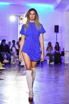 Mercedes-Benz Fashion Week in Madrid, Spain - 16 Sept 2025 A model walks the runway wearing a design by E.R.A.X. during Mercedes-Benz Fashion Week in IFERMA. Madrid Spain Copyright: xAtilanoxGarciax xSOPAxImagesx FOTO48023