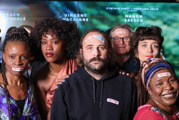 Muganga Premiere - Paris Joely Mbundu, Vincent Macaigne and Stella Kitoga attend the photocall for the premiere of Muganga held at the UGC Les Halles in Paris, France on September 16, 2025. Photo by David Boyer ABACAPRESS.COM Paris France  Copyright: xBoyerxDavid ABACAx