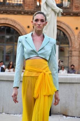 Mercedes-Benz Fashion Week de Madrid - Maison Mesa in Spain - 16 Sep 2025 A model walks the runway wearing a design by Maison Mesa during Mercedes-Benz Fashion Week de Madrid in IFERMA. Madrid Spain Copyright: xAtilanoxGarciax xSOPAxImagesx FOTO48114
