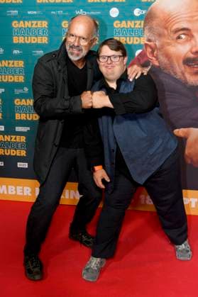 Christoph Maria Herbst und Nico Randel bei der Premiere des Kinofilms Ganzer halber Bruder im Astor Grand Cinema. Hannover, 16.09.2025