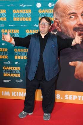 Nico Randel bei der Premiere des Kinofilms Ganzer halber Bruder im Astor Grand Cinema. Hannover, 16.09.2025