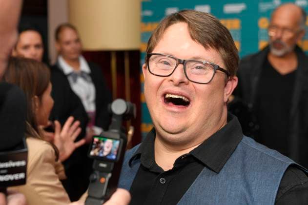 Nico Randel bei der Premiere des Kinofilms Ganzer halber Bruder im Astor Grand Cinema. Hannover, 16.09.2025