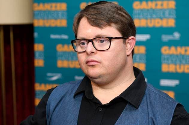 Nico Randel bei der Premiere des Kinofilms Ganzer halber Bruder im Astor Grand Cinema. Hannover, 16.09.2025
