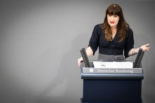 Berlin, Plenarsitzung im Bundestag Heidi Reichinnek (Vorsitzende der Fraktion Die Linke im Bundestag) während der Sitzung des Deutschen Bundestags am 17.09.2025 in Berlin. Berlin Bundestag Berlin Deutschland *** Berlin, plenary session in the Bundestag Heidi Reichinnek Chairwoman of the parliamentary group Die Linke in the Bundestag during the session of the German Bundestag on 17 09 2025 in Berlin Berlin Bundestag Berlin Germany