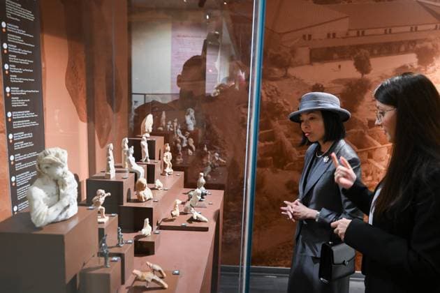 Japanese Princess Akiko of Mikasa in Ankara ANKARA, TURKIYE - SEPTEMBER 17: Princess Akiko of Mikasa visits the exhibition The Birth of a Vision: The Legacy for the Future Project - The Golden Age of Archaeology. at the Presidential National Library in Ankara, Turkiye on September 17, 2025. Harun Ozalp Anadolu Ankara Turkey. Editorial use only. Please get in touch for any other usage.  Copyright: x2025xAnadoluxHarunxOzalpx
