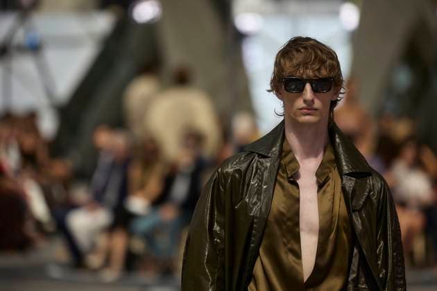 Pedro del Hierro fashion show at MBFW Madrid A model during the fashion show of designer Pedro del Hierro, at the 82nd edition of Mercedes Benz Fashion Week Madrid, at the Cibeles Palace, on September 17, 2025, in Madrid Spain This years edition is held from September 17 to 21 and commemorates the 40th anniversary of the runway Pedro del Hierro is a Spanish fashion brand for women and men, which adapts to the lifestyle and the needs of society 17 SEPTEMBER 2025 Jesús Hellí Madrid Madrid Madrid Spain  Copyright: xJesusxHellinx 6961202