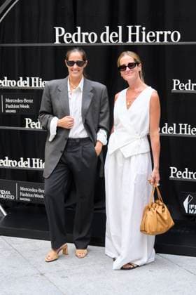September 17, 2025, Madrid, Madrid, Spain: Macarena Aragon, IcoÂ­ar Aragon Fernandez-Vega attends La Gran Metropoli Pedro del Hierro s new collection at Palacio de Cibeles on September 17, 2025 in Madrid, Spain Madrid Spain - ZUMAg15_ 20250917_zaf_g15_046 Copyright: xJackxAbuinx