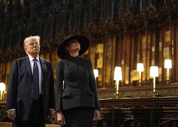 Bilder des Jahres 2025, News September 09 The State Visit of President Trump to the UK The State Visit of President Trump and the First Lady, Melania Trump, at Windsor Castle, Windsor, Berkshire, UK, on the 17th September 2025. Picture by Aaron Chown WPA-Pool Windsor Windsor Castle Berkshire United Kingdom  WHA-0803