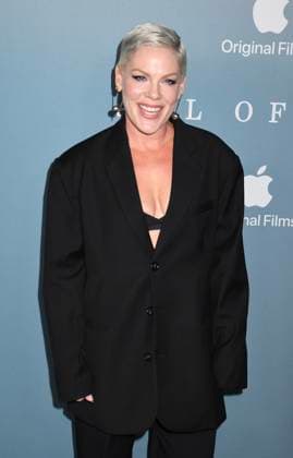 NEW YORK, NY - SEPTEMBER 17: Pink at the Apple TV+ premiere screening of All Of You on September 17, 2025 at The Whitby in New York City streaming globally on Apple TV+ on Friday, September 26, Copyright: xmpi099x
