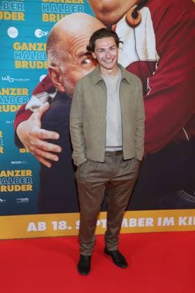 Kinopremiere - Ganzer halber Bruder - in Hamburg Max Suhr, Premierentour Ganzer halber Bruder , Holi Kino Hamburg, 17.09.2025 Copyright: xEventpressxBecherx