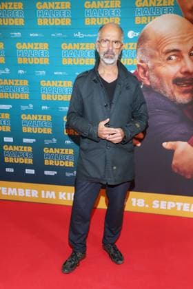 Kinopremiere - Ganzer halber Bruder - in Hamburg Christoph Maria Herbst, Premierentour Ganzer halber Bruder , Holi Kino Hamburg, 17.09.2025 Copyright: xEventpressxBecherx