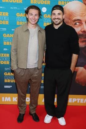Kinopremiere - Ganzer halber Bruder - in Hamburg Max Suhr, Christopher Schmmidt, Premierentour Ganzer halber Bruder , Holi Kino Hamburg, 17.09.2025 Copyright: xEventpressxBecherx