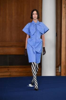 Mercedes-Benz Fashion Week de Madrid - 17 Sep 2025 A model walks the runway wearing a design by PALOMO SPAIN during the Mercedes-Benz Fashion Week de Madrid in IFERMA. Madrid Spain Copyright: xAtilanoxGarciax xSOPAxImagesx FOTO48286