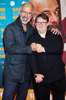 Christoph Maria Herbst und Nico Randel bei der Premiere des Kinofillms Ganzer halber Bruder im Holi Kino. Hamburg, 17.09.2025