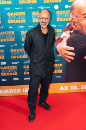 Christoph Maria Herbst bei der Premiere des Kinofillms Ganzer halber Bruder im Holi Kino. Hamburg, 17.09.2025