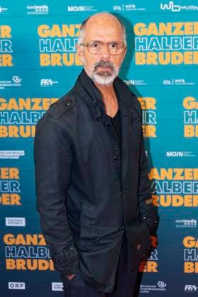 Christoph Maria Herbst bei der Premiere des Kinofillms Ganzer halber Bruder im Holi Kino. Hamburg, 17.09.2025