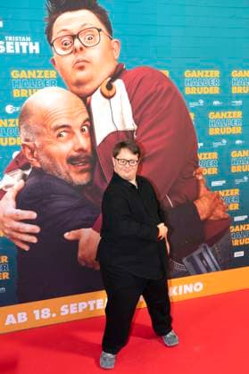 Nico Randel bei der Premiere des Kinofillms Ganzer halber Bruder im Holi Kino. Hamburg, 17.09.2025